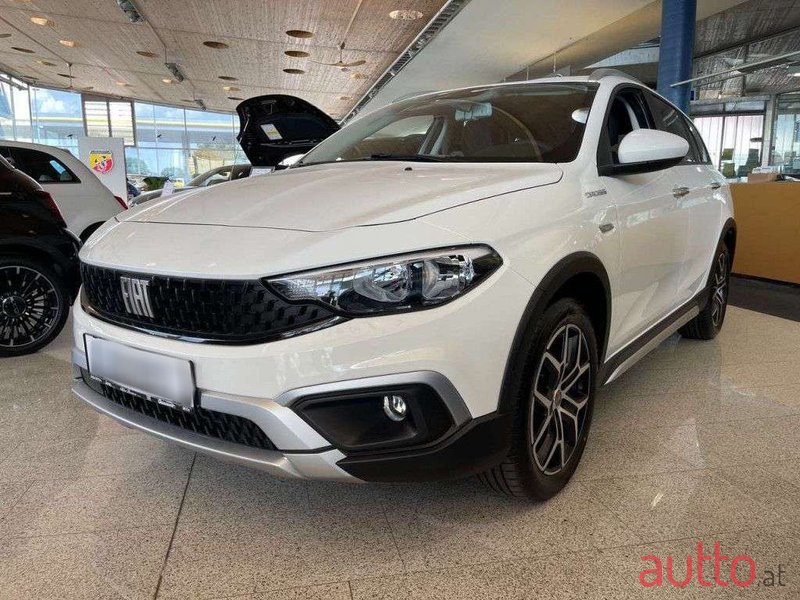 2023' Fiat Tipo photo #2