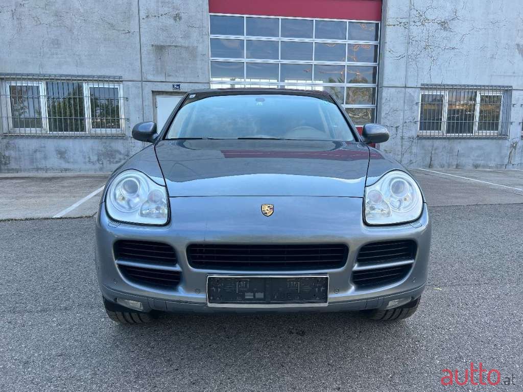 2006' Porsche Cayenne photo #2