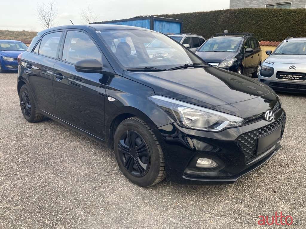 2019' Hyundai i20 photo #3