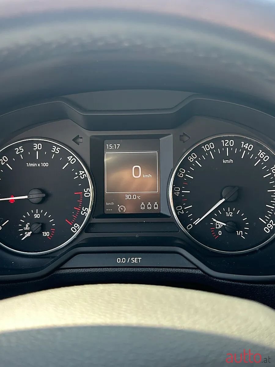 2014' Skoda Octavia photo #5