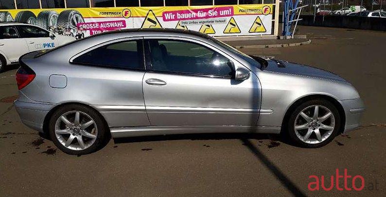 2001' Mercedes-Benz C-Klasse photo #1