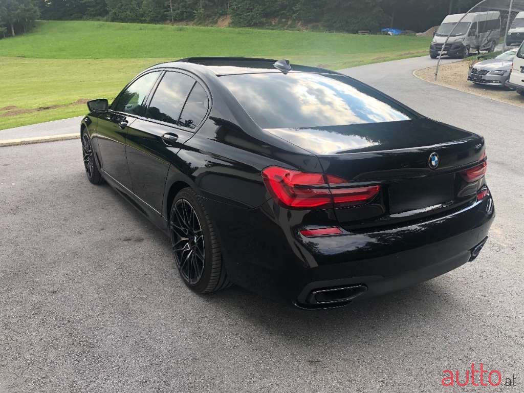 2017' BMW 7Er-Reihe photo #6