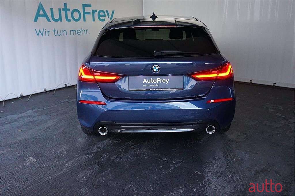 2021' BMW 1Er-Reihe photo #3