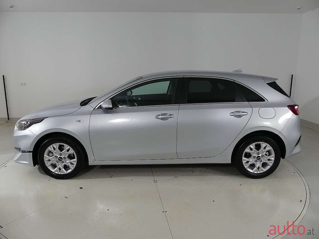 2024' Kia Ceed photo #3