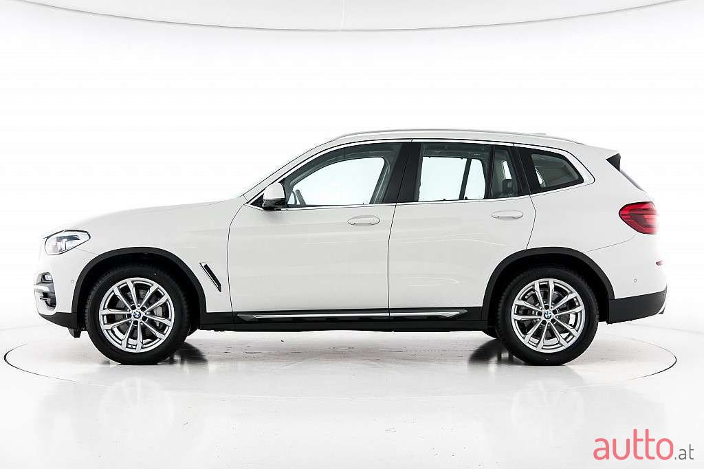 2021' BMW X3 photo #2