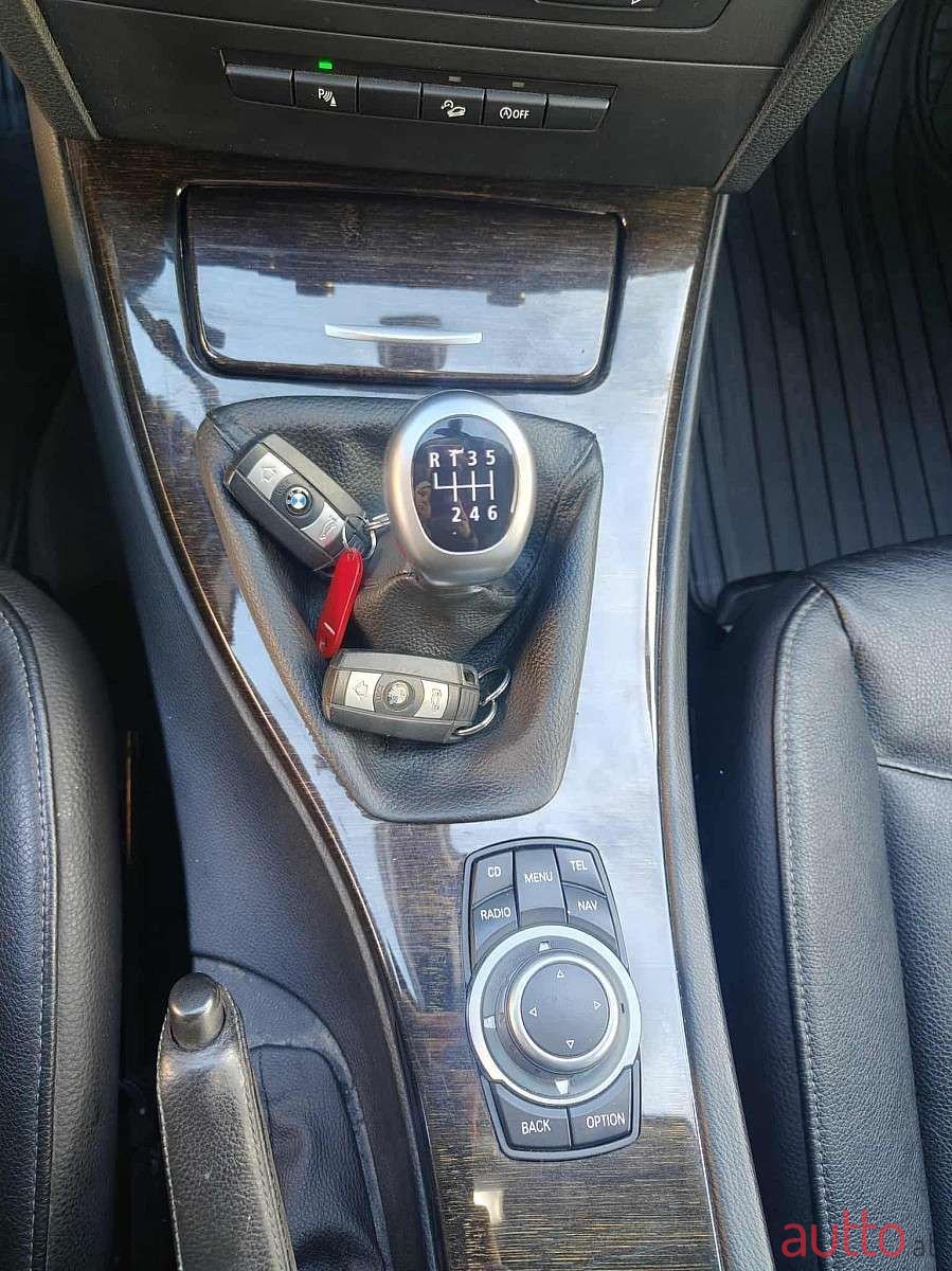 2012' BMW 3Er-Reihe photo #3