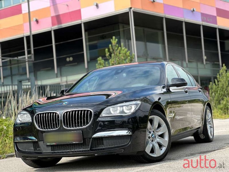 2015' BMW 7Er-Reihe photo #6