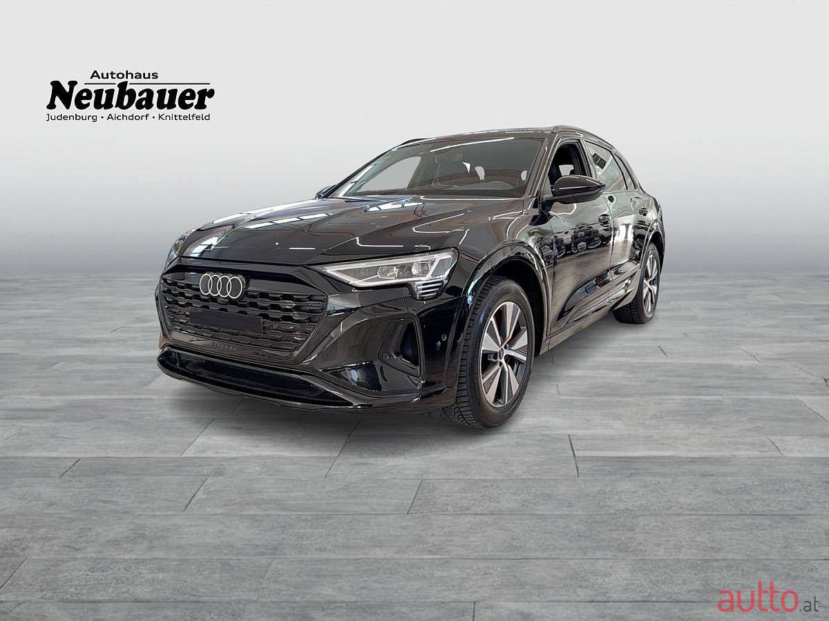 2024' Audi Q8 photo #1