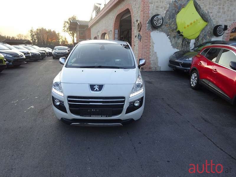 2012' Peugeot 3008 photo #3