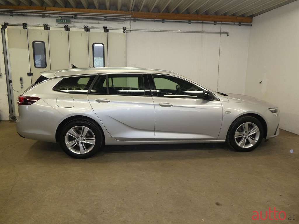 2021' Opel Insignia photo #5