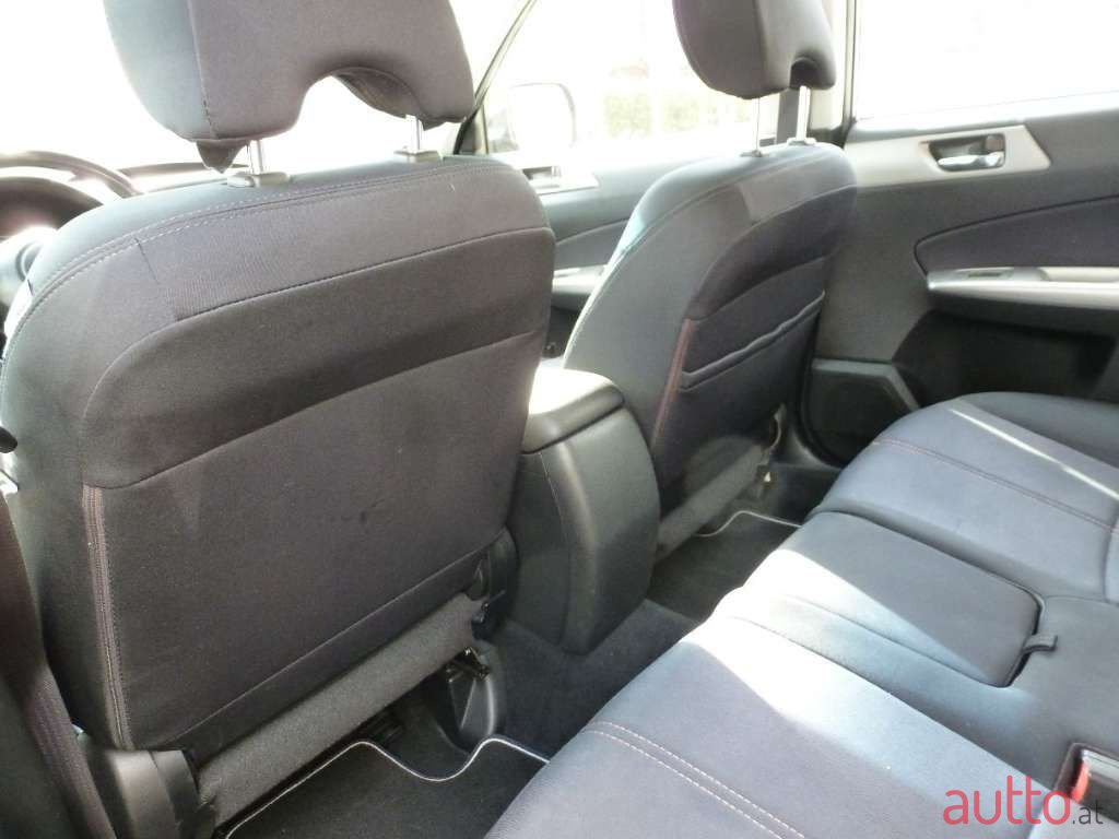 2010' Subaru Forester photo #6