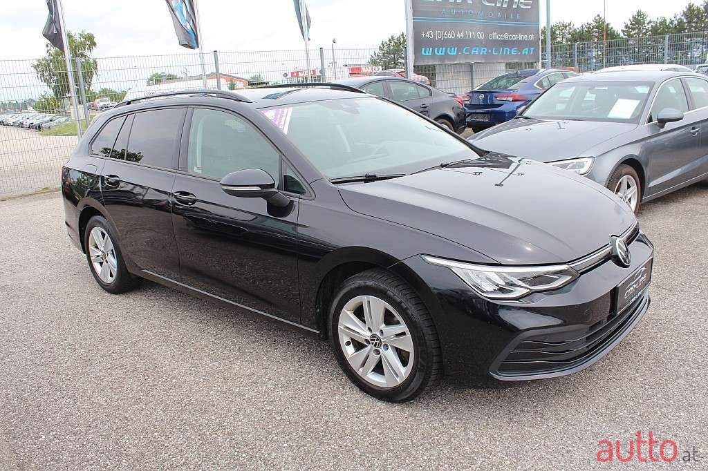 2021' Volkswagen Golf photo #5