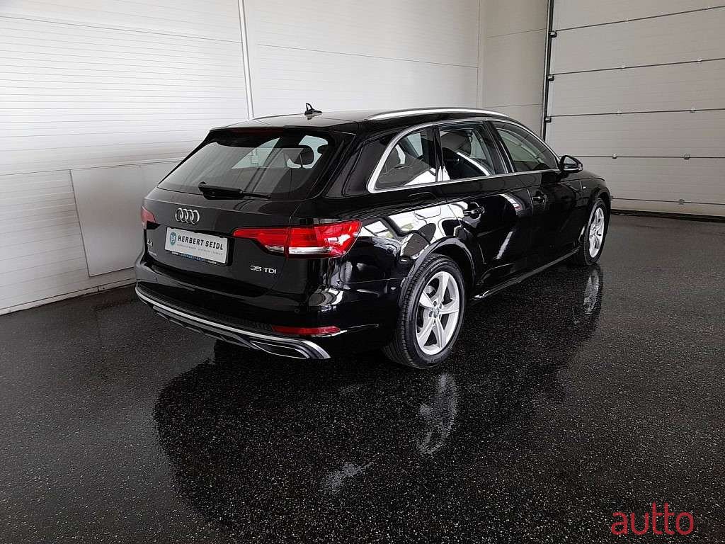 2019' Audi A4 photo #1