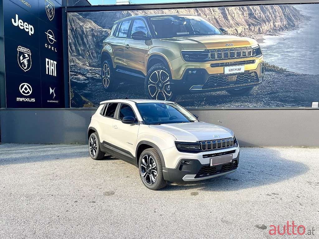 2023' Jeep Avenger photo #3