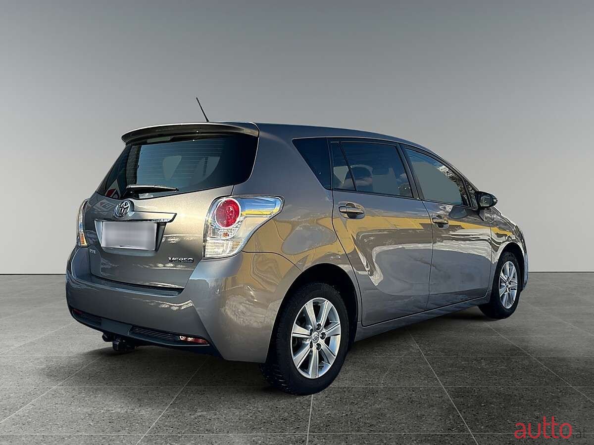 2014' Toyota Verso photo #5