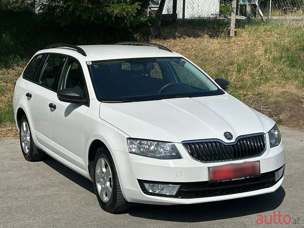 2014' Skoda Octavia photo #4