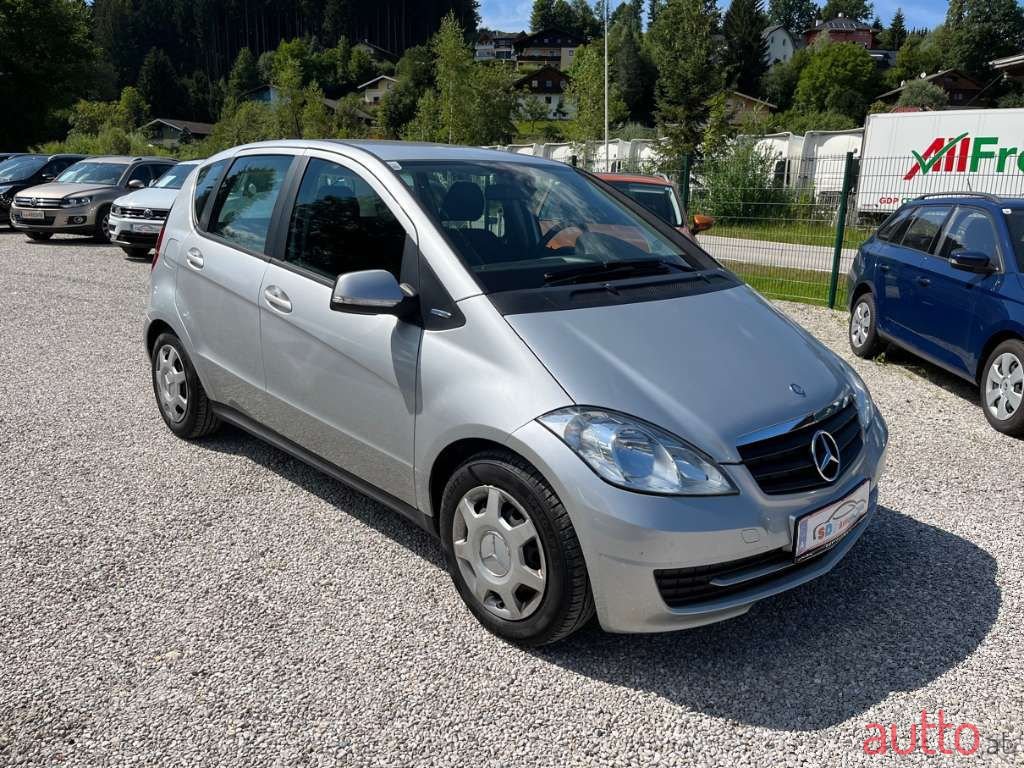 2012' Mercedes-Benz A-Klasse photo #1