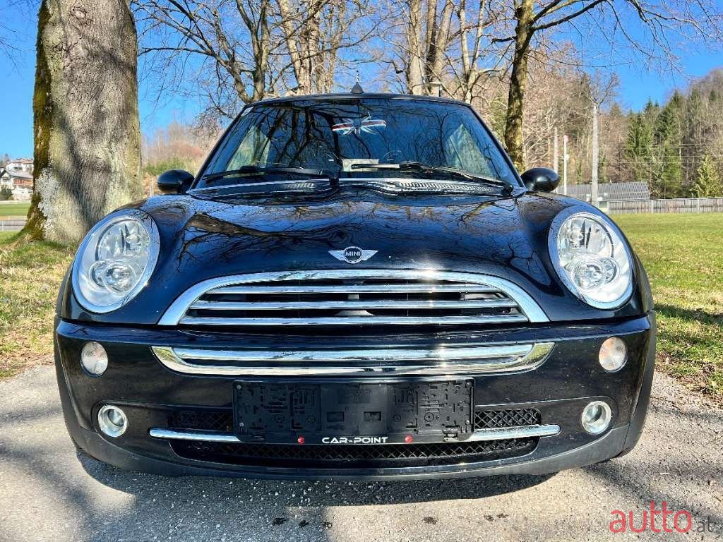 2007' MINI Cabrio photo #2