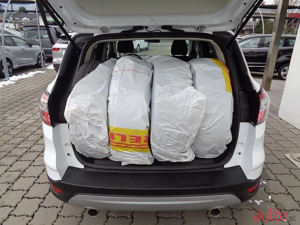 2018' Ford Kuga photo #4