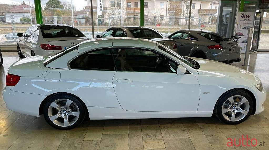 2012' BMW 3Er-Reihe photo #1