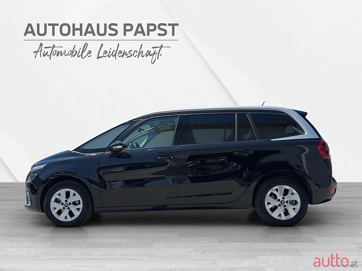 2020' Citroen Grand C4 SpaceTourer photo #2