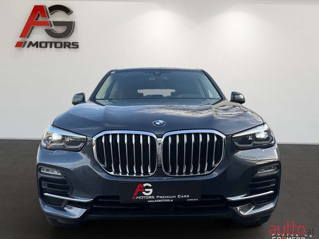 2019' BMW X5 photo #2