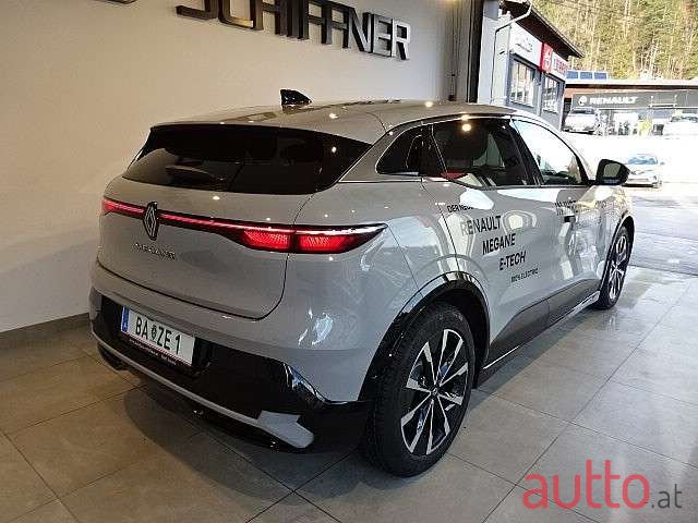 2022' Renault Megane photo #2