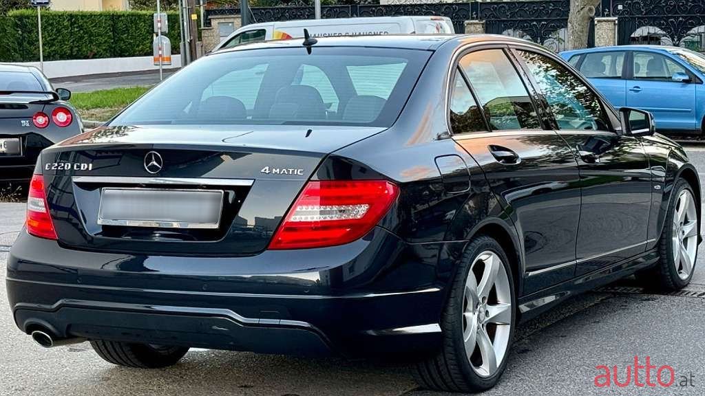 2014' Mercedes-Benz C-Klasse photo #3