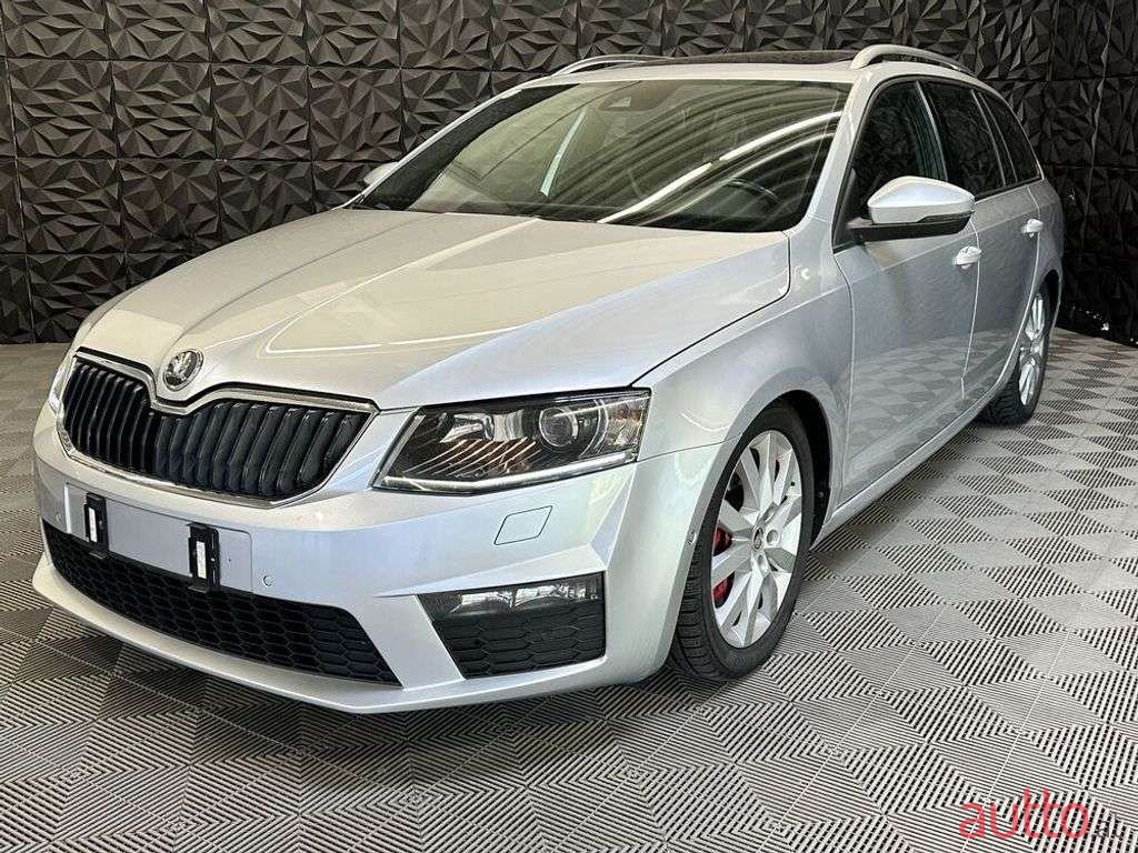 2014' Skoda Octavia photo #2