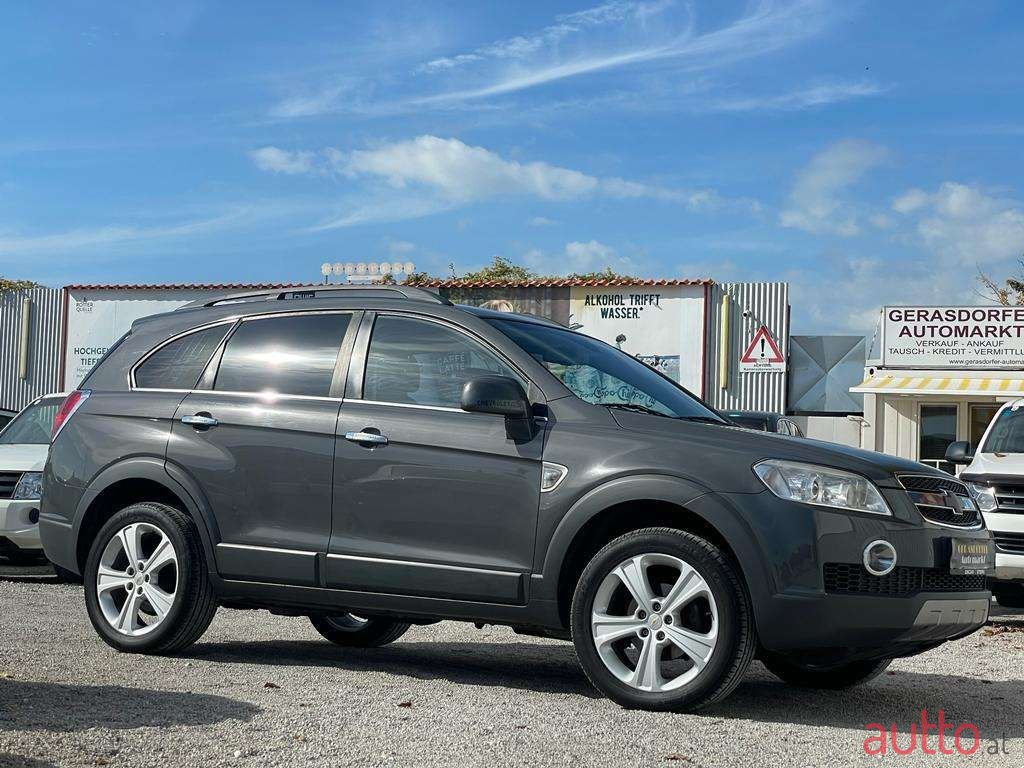 2010' Chevrolet Captiva photo #1