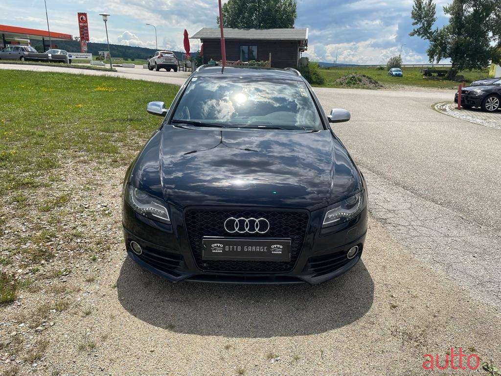 2010' Audi A4 photo #3