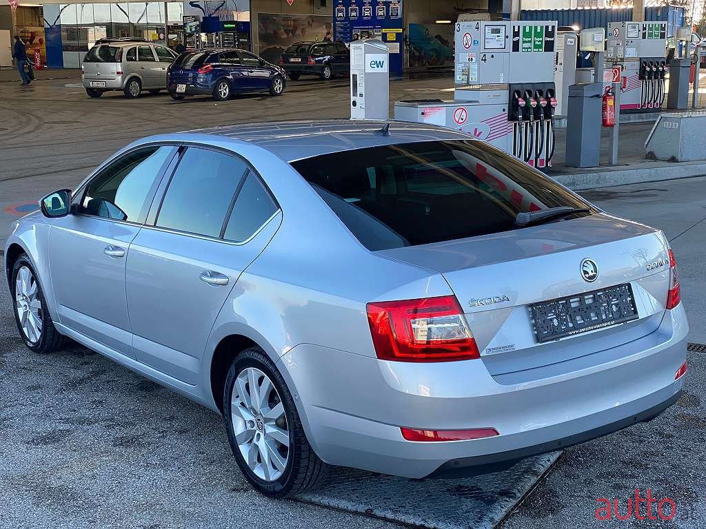 2014' Skoda Octavia photo #4