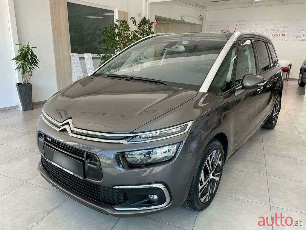 2017' Citroen C4 Picasso photo #1
