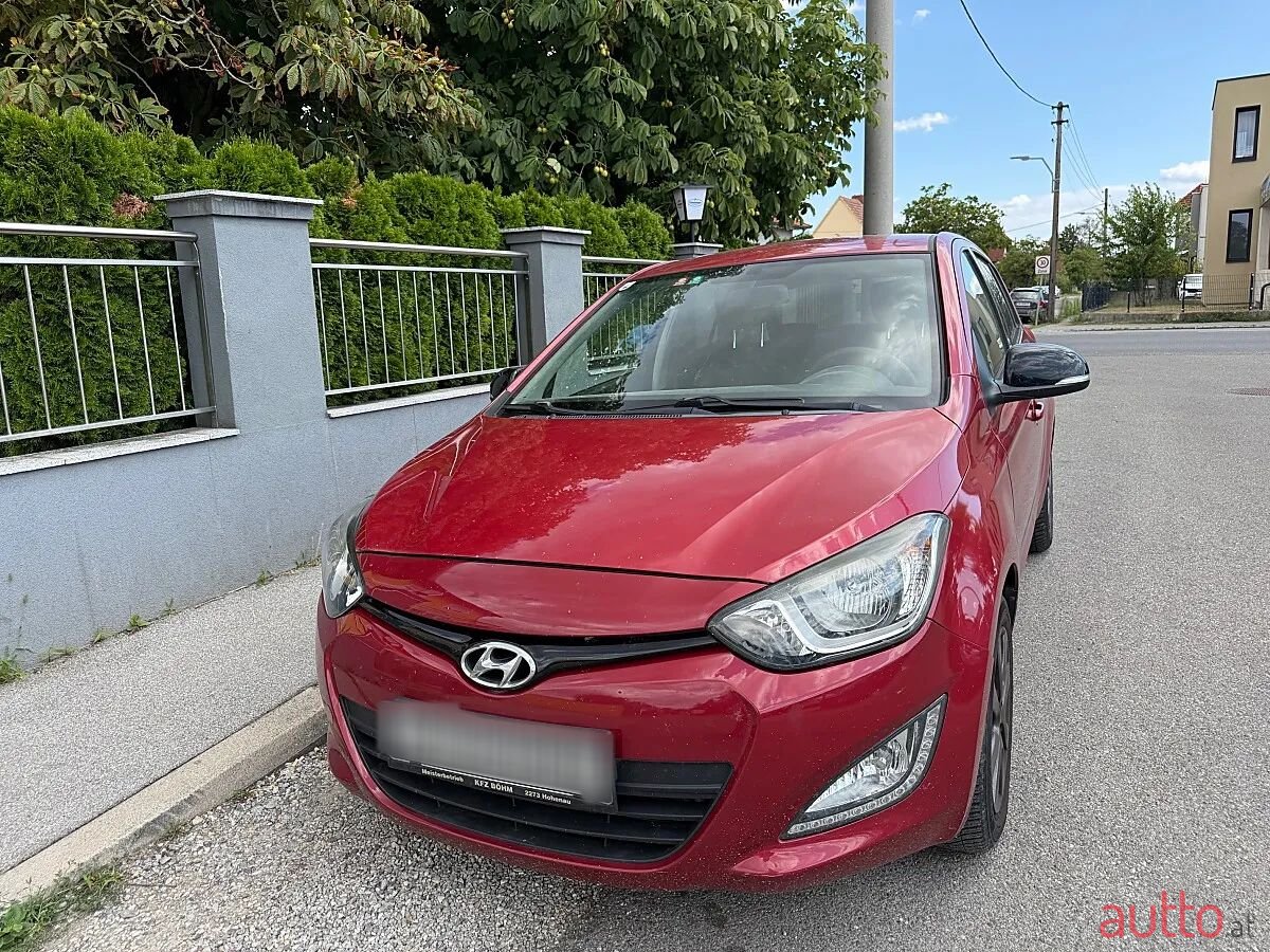 2014' Hyundai i20 photo #1
