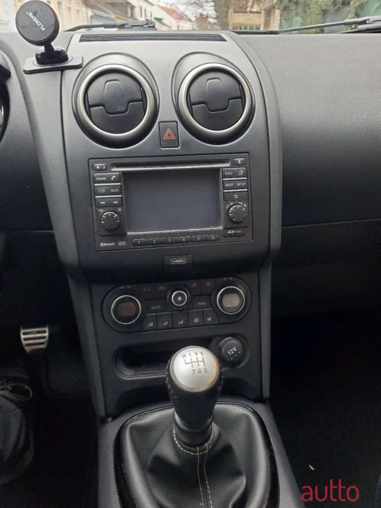 2013' Nissan Qashqai+2 photo #6