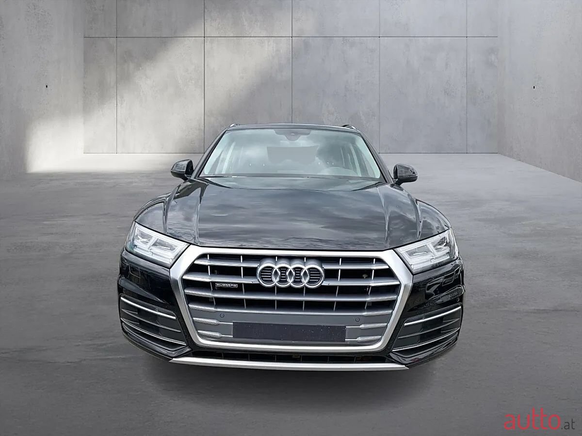 2020' Audi Q5 photo #2