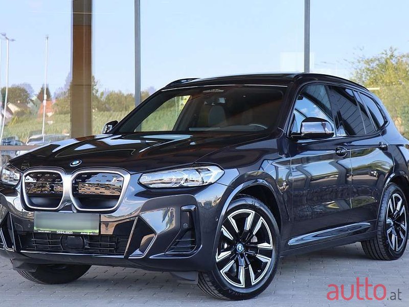 2023' BMW iX3 photo #1