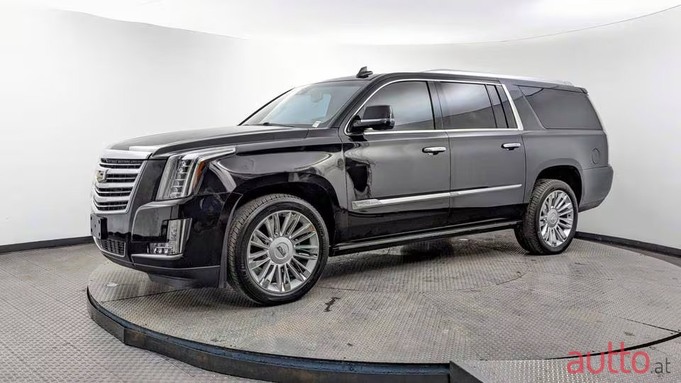 2016' Cadillac Escalade ESV PLATINUM photo #3