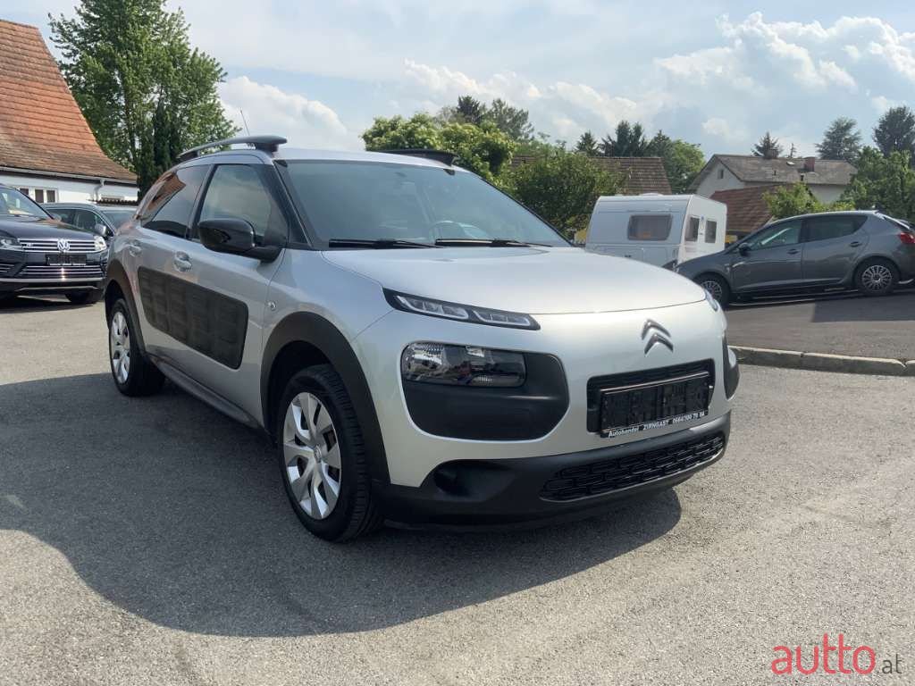 2016' Citroen C4 Cactus photo #3