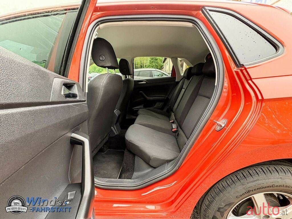 2018' Volkswagen Polo photo #6