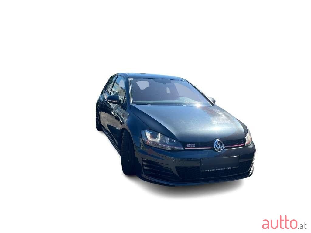 2016' Volkswagen Golf photo #2