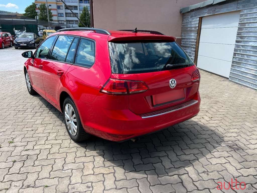 2016' Volkswagen Golf photo #3