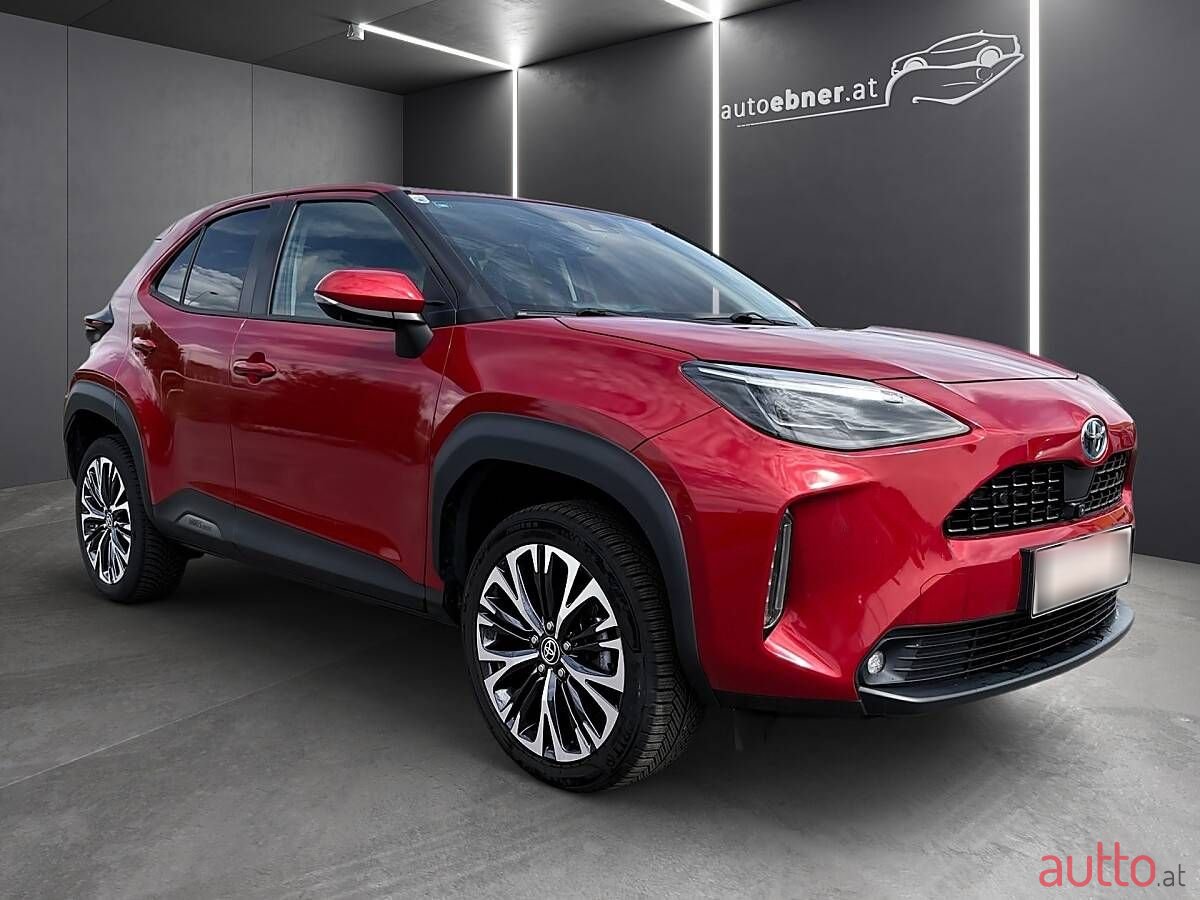 2022' Toyota Yaris Cross photo #3