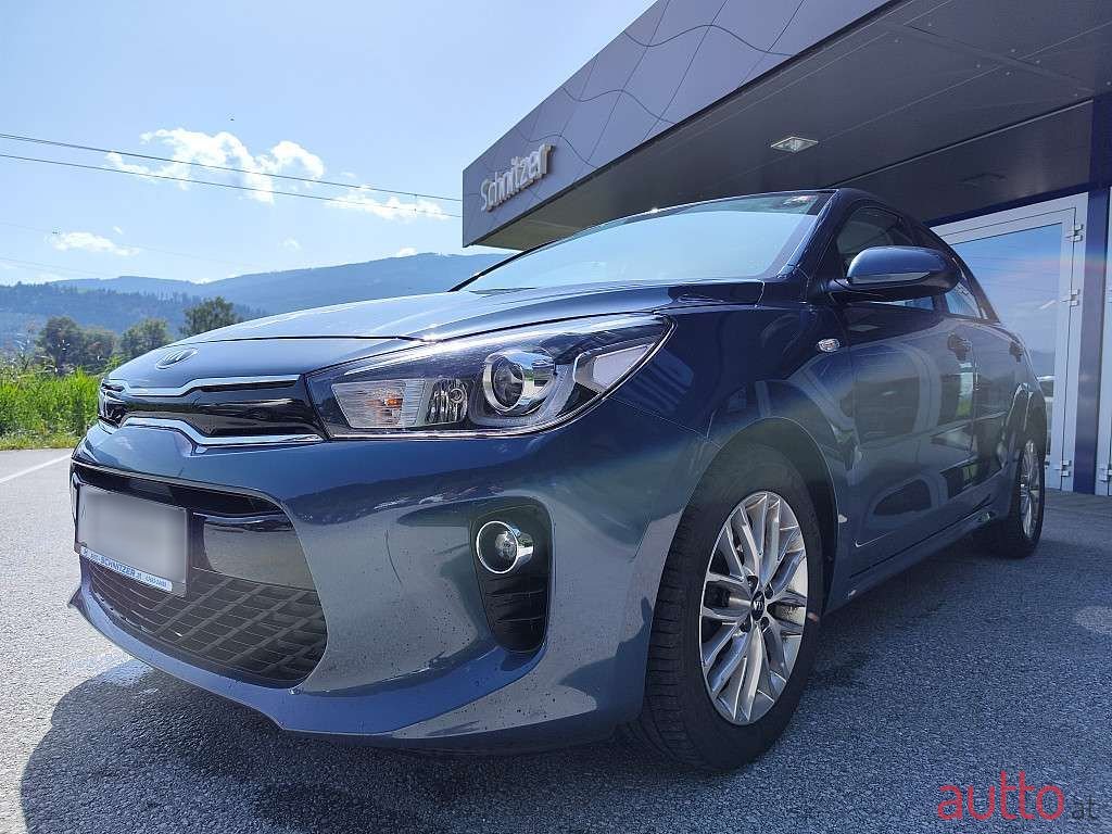2019' Kia Rio photo #3