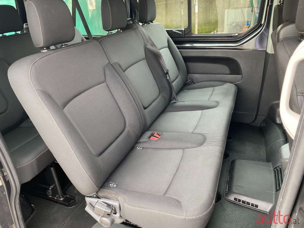 2015' Renault Trafic photo #4