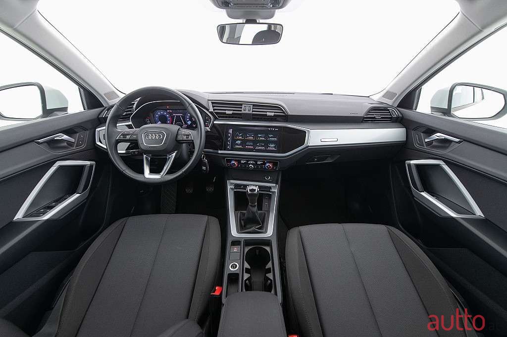 2020' Audi Q3 photo #5
