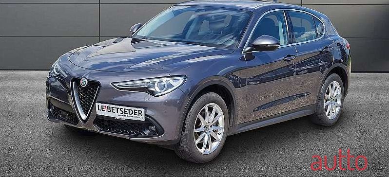 2017' Alfa Romeo Stelvio photo #2