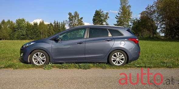 2013' Hyundai I30 photo #1