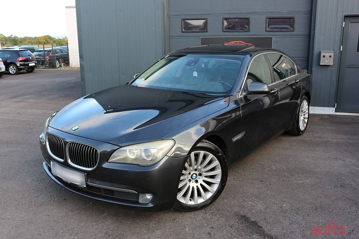 2010' BMW 7Er-Reihe photo #1