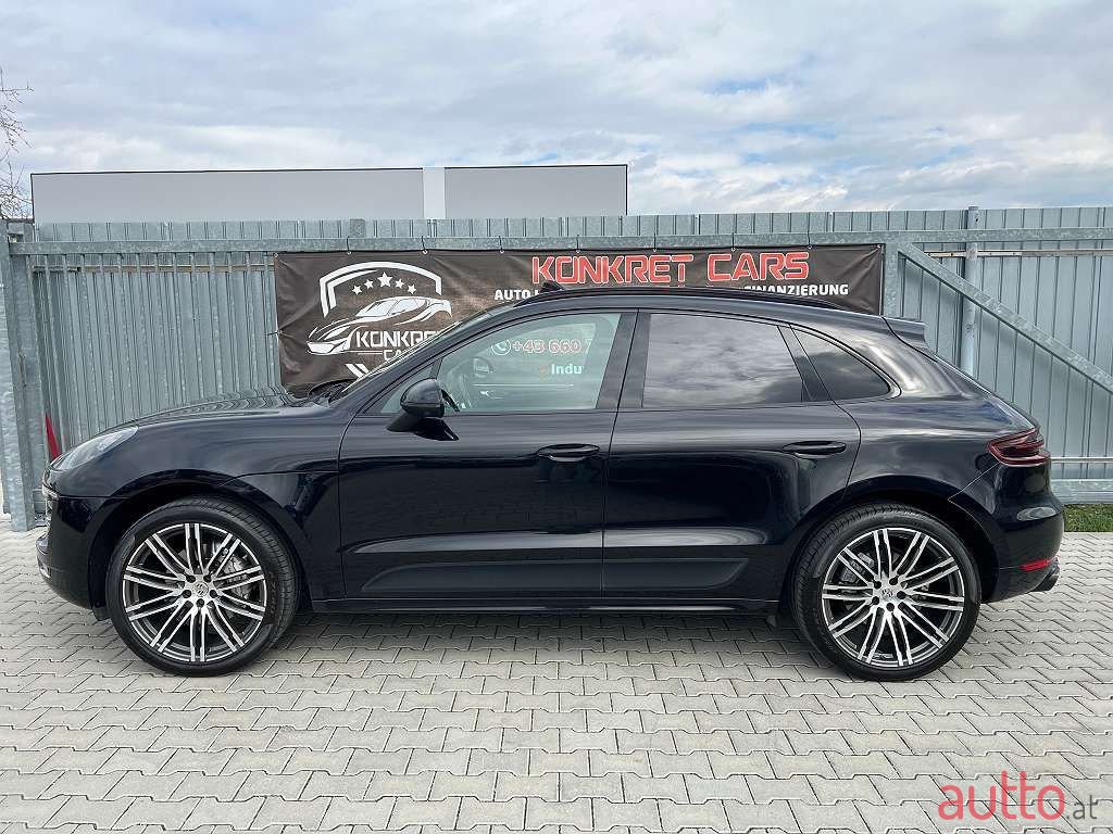 2016' Porsche Macan photo #3
